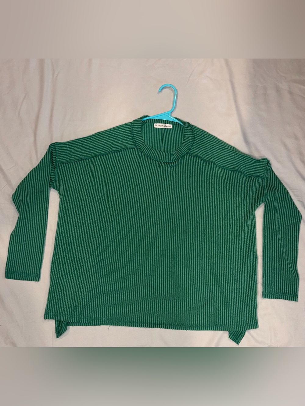 Zenana Outfitters Women’s Emerald Green Ribbed Crewneck Sweater